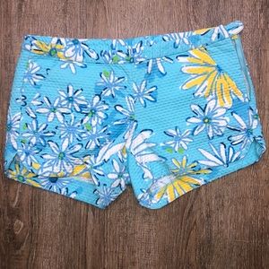 Lilly Pulitzer daisy shorts